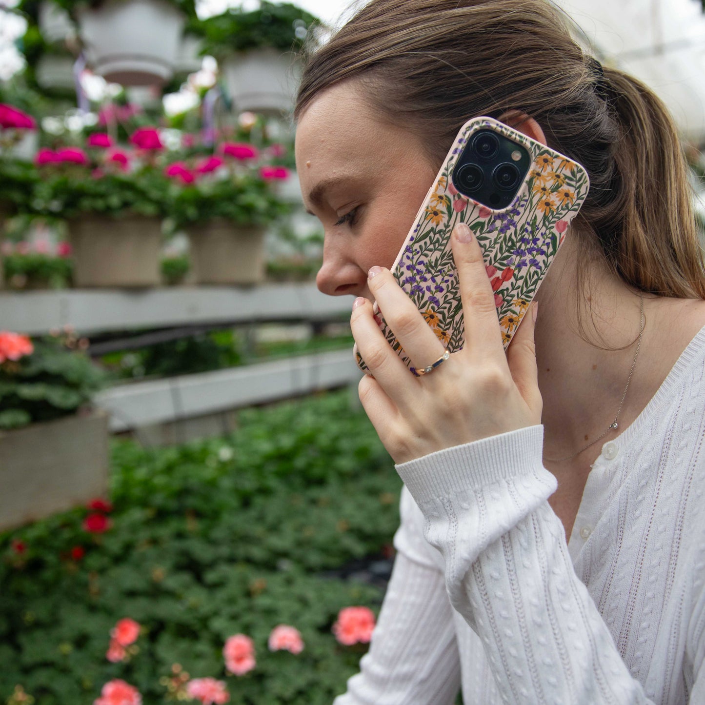 Seashell Flower Field iPhone 11 Pro Case