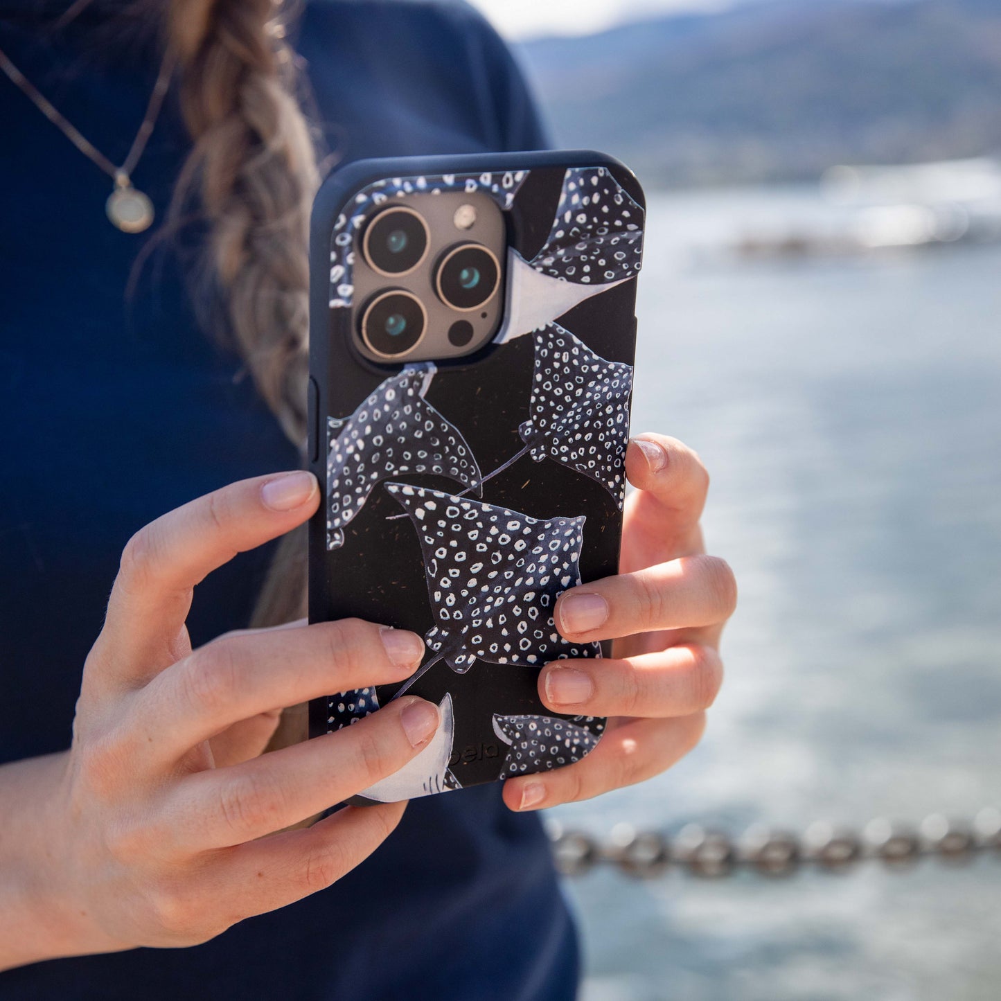 Black Midnight Rays iPhone 11 Pro Case