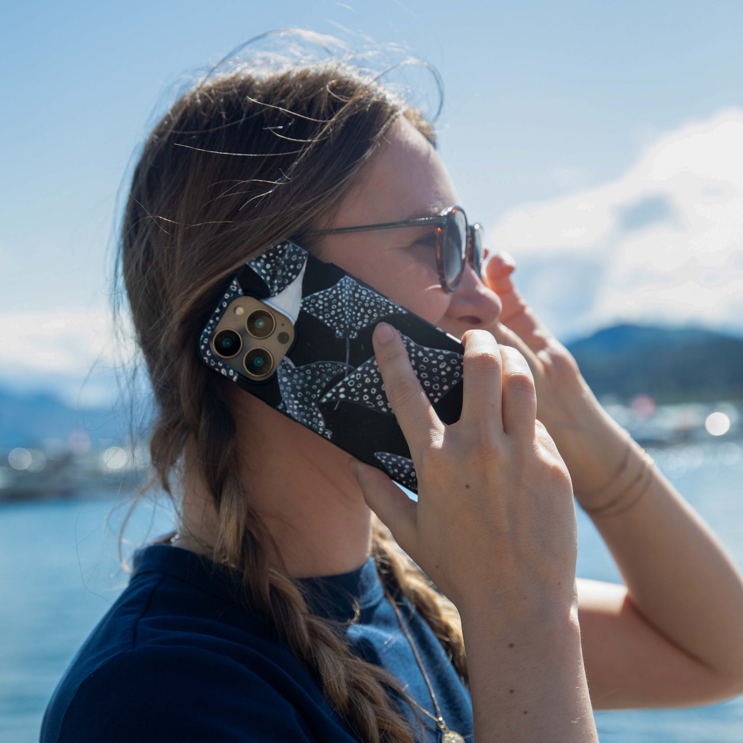 Black Midnight Rays iPhone 11 Pro Case